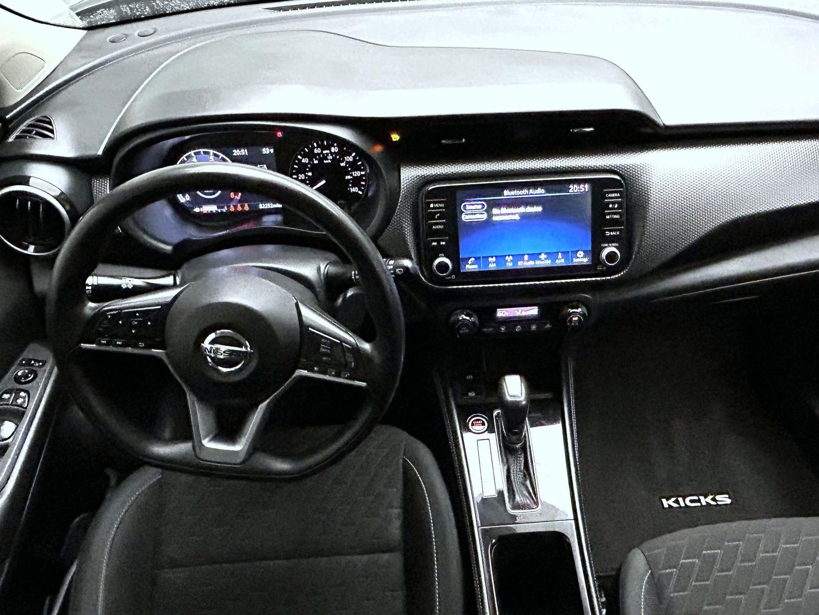 2021 Nissan Kicks SV photo 14