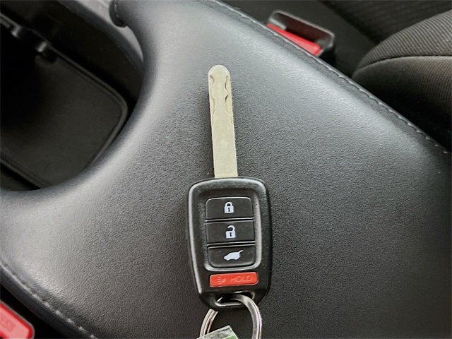 2017 Honda HR-V LX photo 26