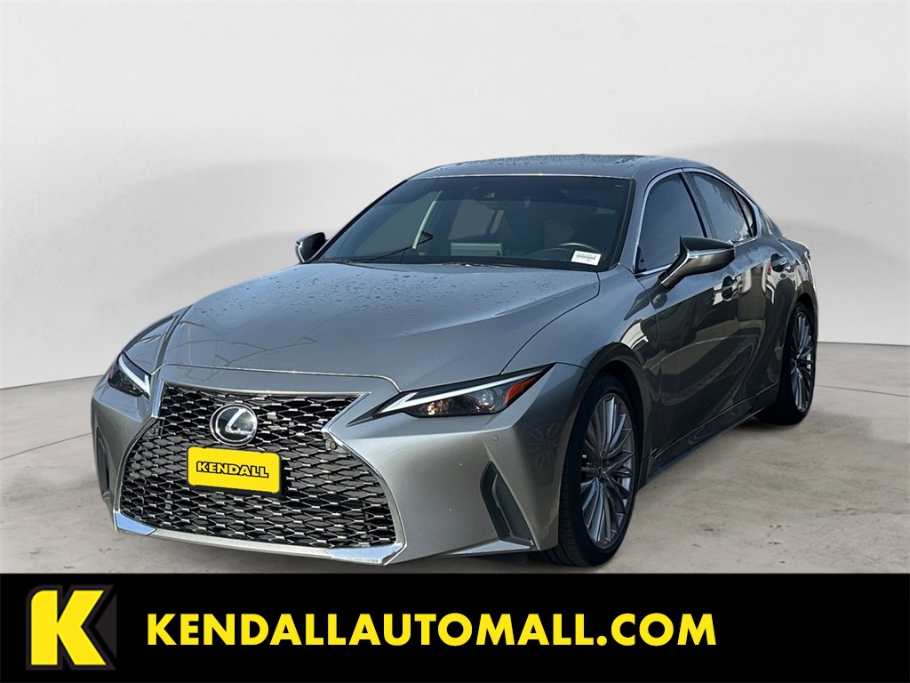 2023 Lexus IS 300's photo