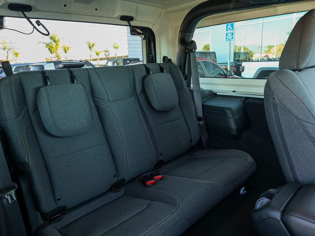 New 2026 Bright White Clear-Coat Exterior Paint Jeep Sport image 16