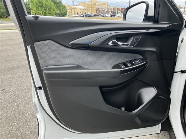 2023 Chevrolet Trailblazer LT photo 11