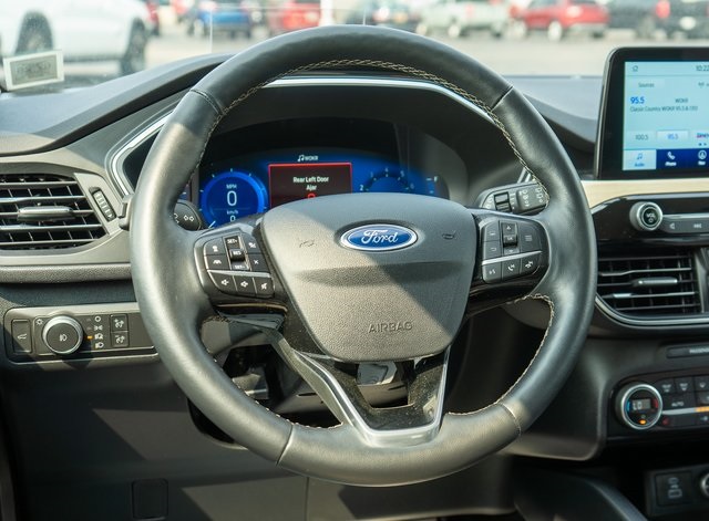 2021 Ford Escape Titanium photo 10