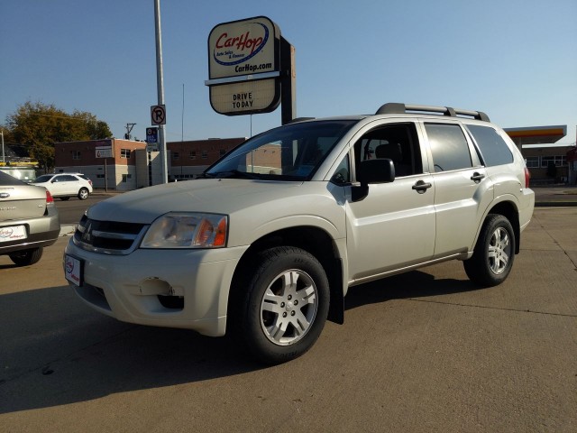 Pre-Owned 2008 Mitsubishi Endeavor LS