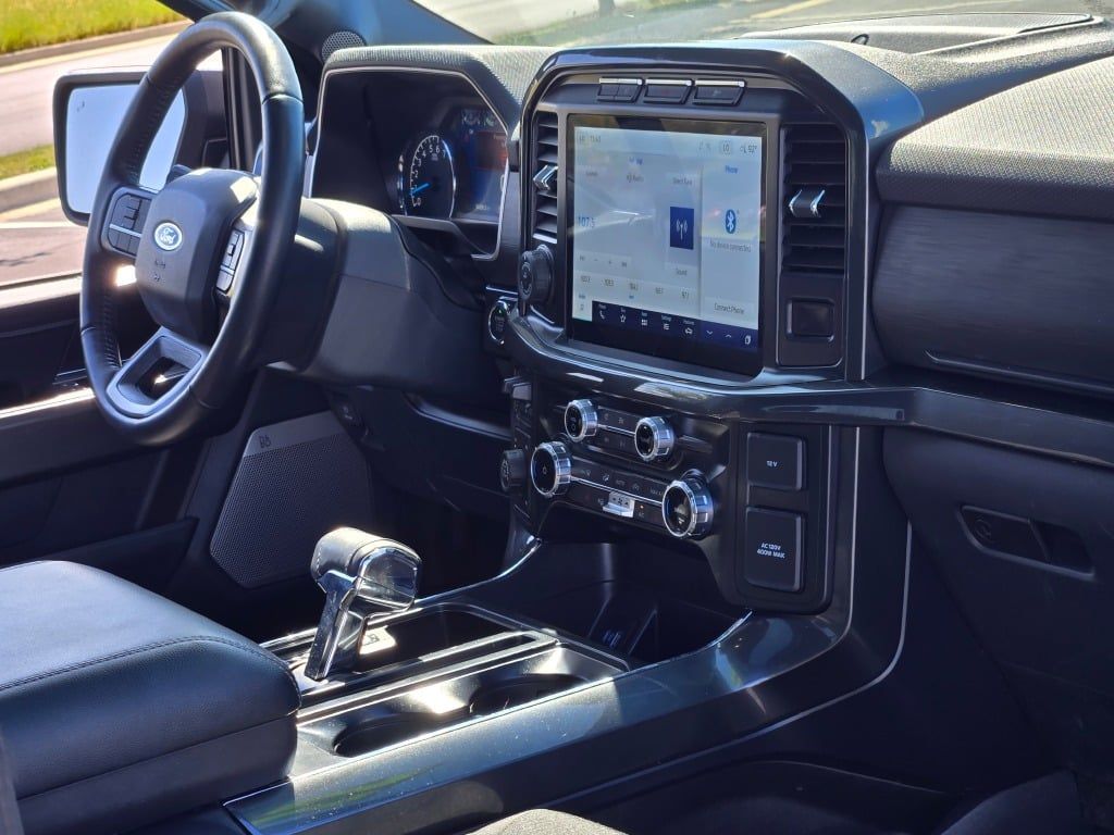 2022 Ford F-150 XLT photo 7