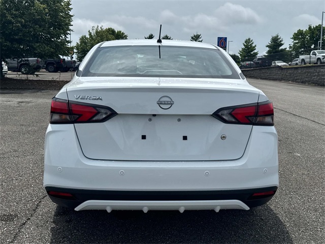 2025 Nissan Versa 1.6 S photo 5