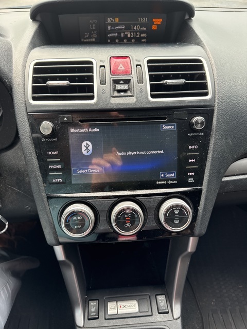 2017 Subaru Forester 2.5i Premium photo 6