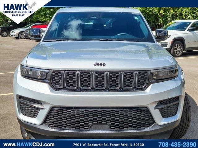 2024 JEEP GRAND CHEROKEE - Image 4