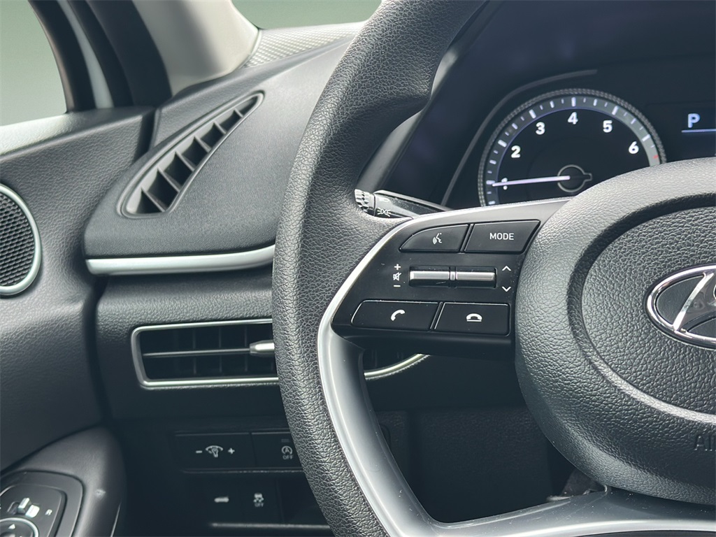 2023 Hyundai Sonata SE photo 5