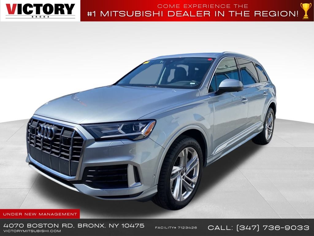 2023 Audi Q7 55 Premium Plus photo 2