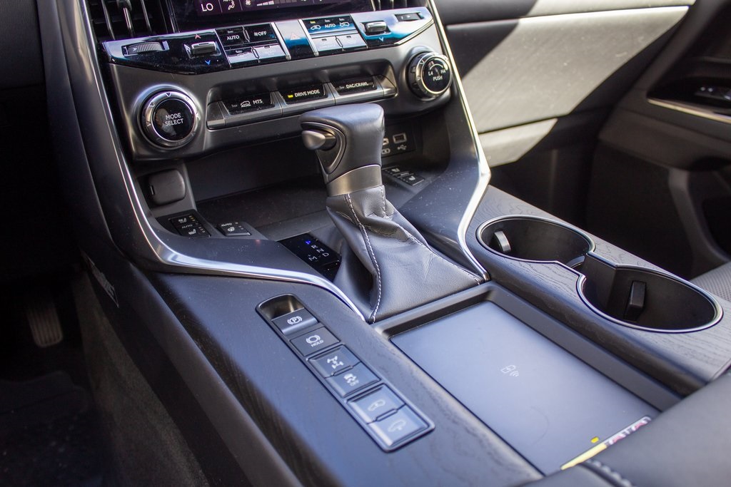 2024 Lexus LX 600 Luxury photo 21