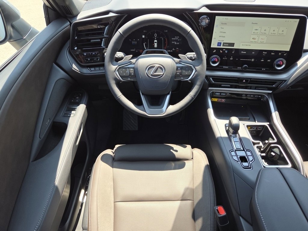 2025 Lexus TX 350 Luxury photo 3