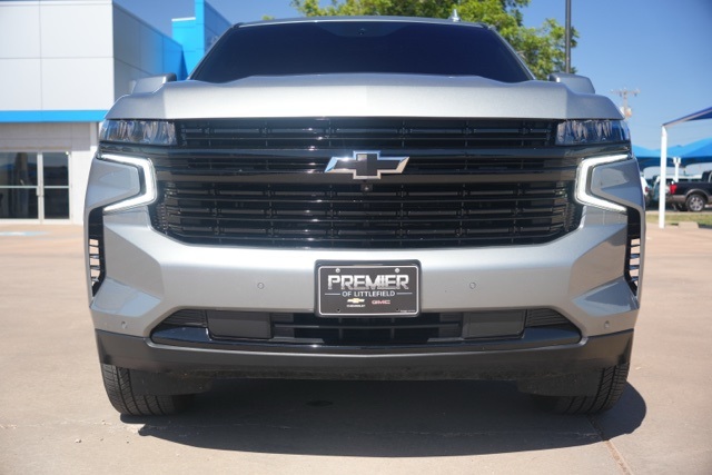 2023 Chevrolet Suburban RST photo 9