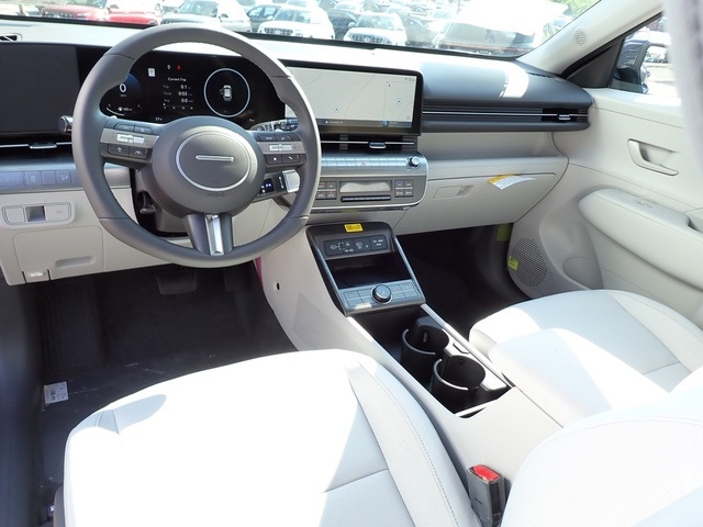 2025 Hyundai Kona SEL photo 11