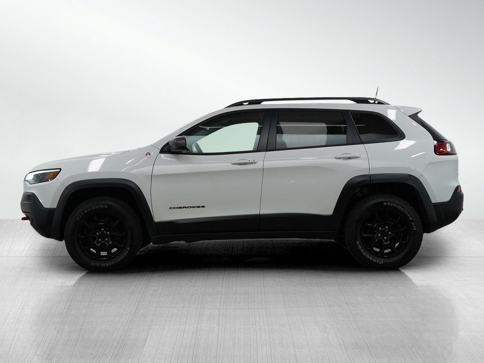 Used 2020 Jeep Cherokee Trailhawk with VIN 1C4PJMBX2LD646859 for sale in Burnsville, Minnesota