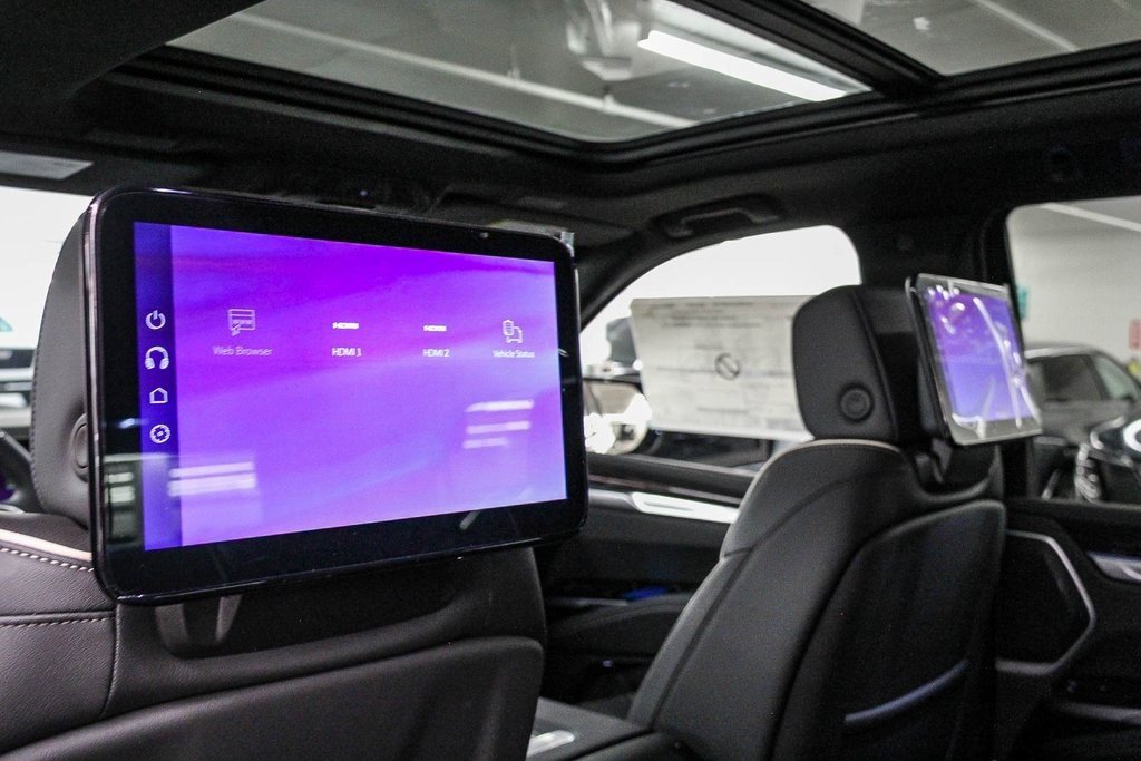 2026 Cadillac Escalade Luxury photo 16