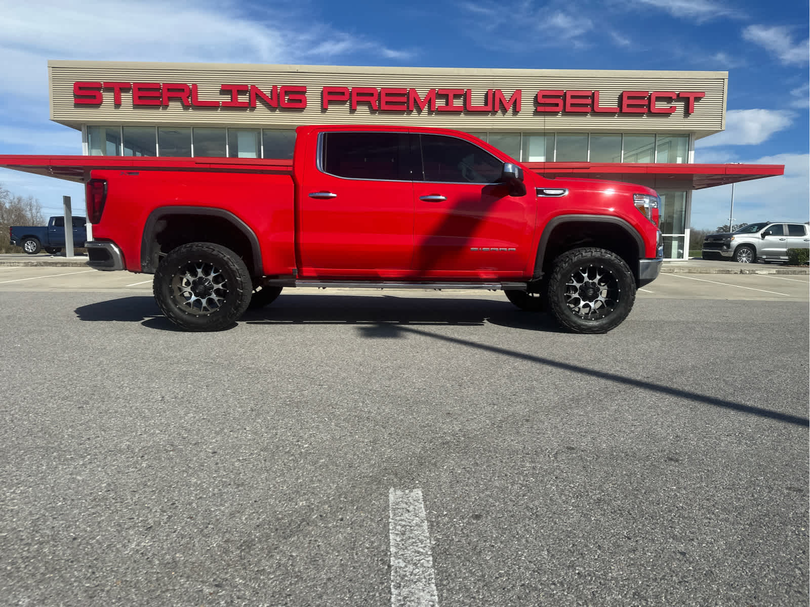 2020 GMC Sierra SLT's photo