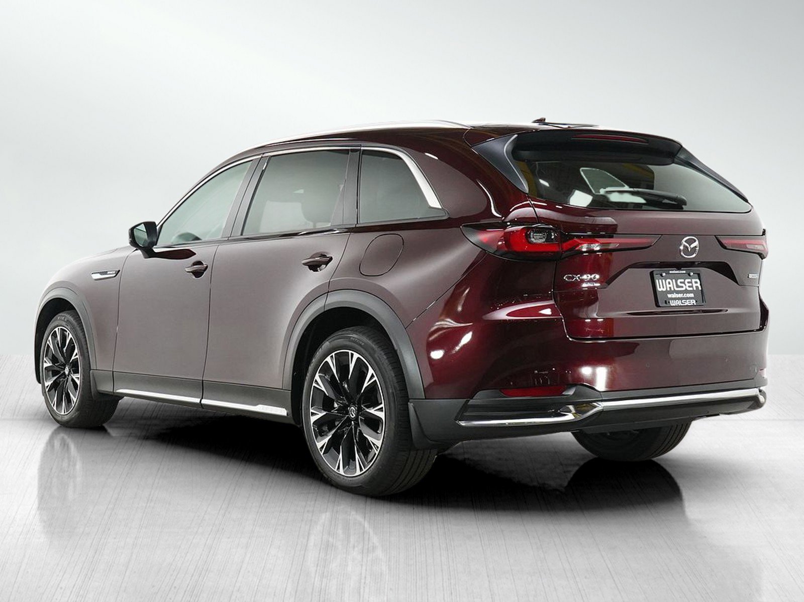 2024 Mazda CX-90 Premium photo 3