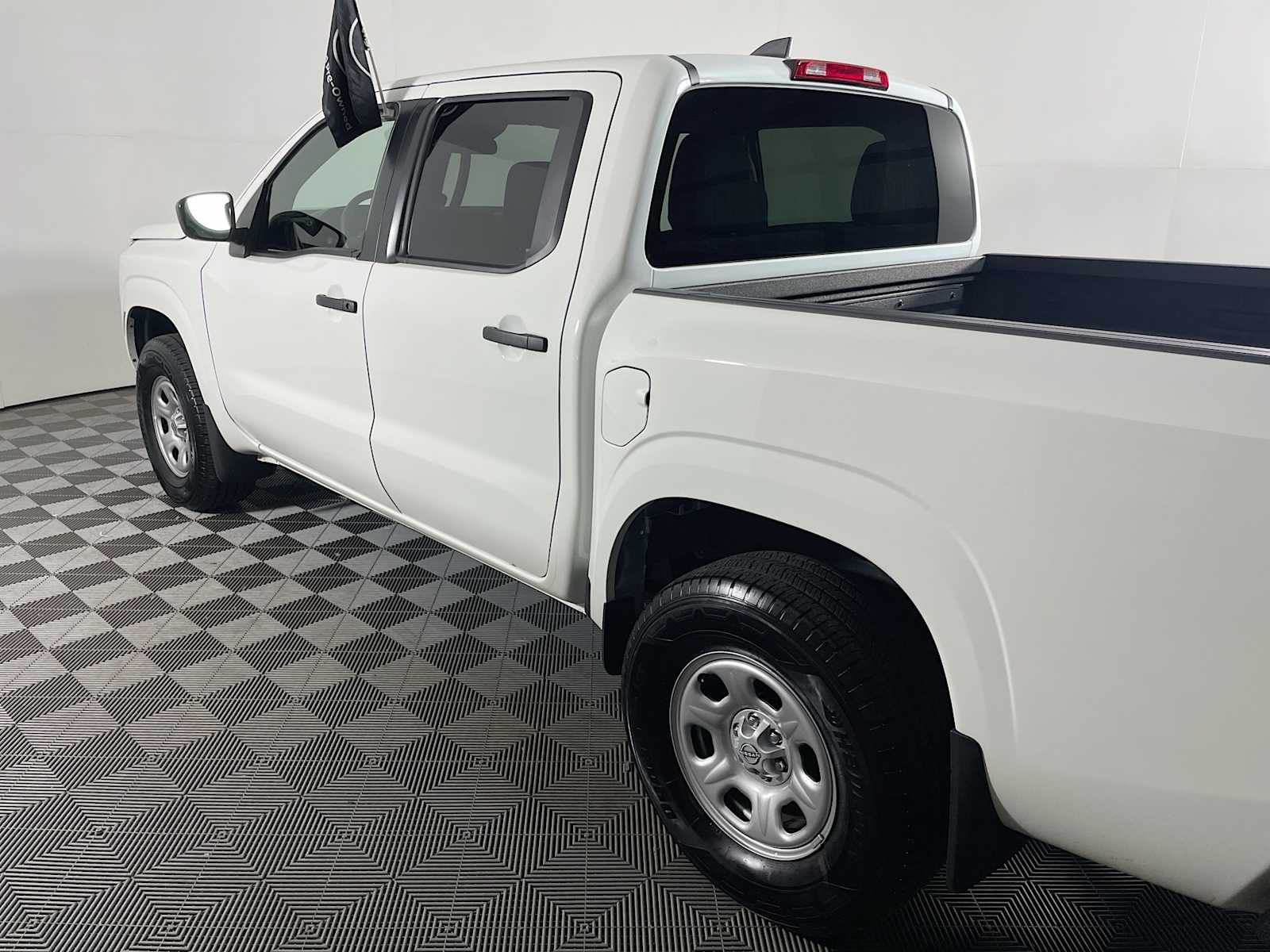 2024 Nissan Frontier S photo 4