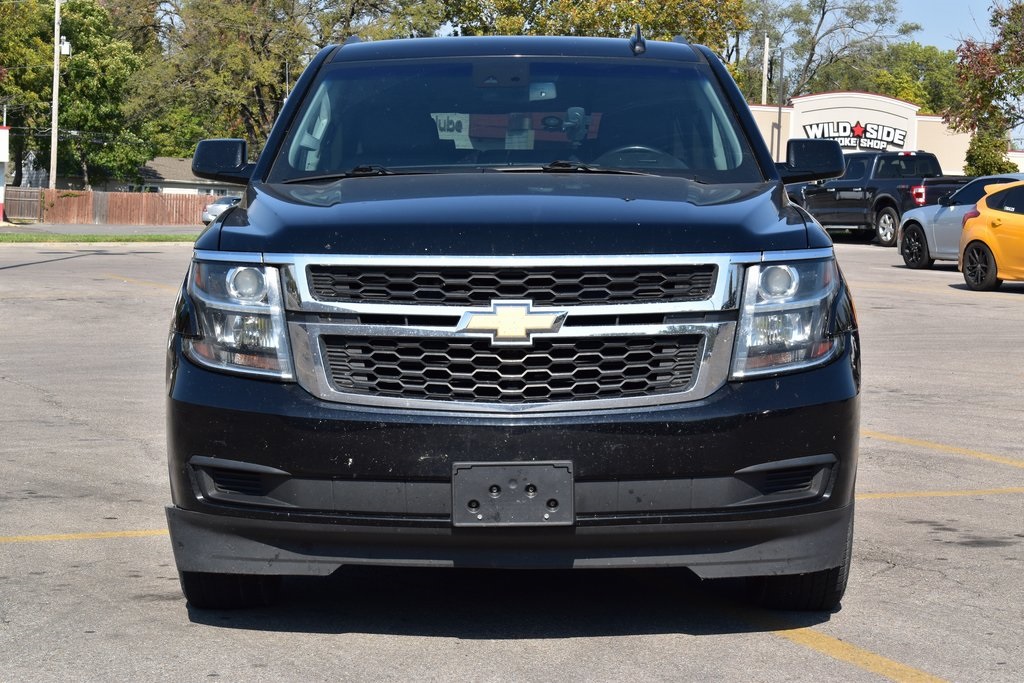 Used 2019 Chevrolet Suburban LT with VIN 1GNSKHKC6KR128256 for sale in Kansas City