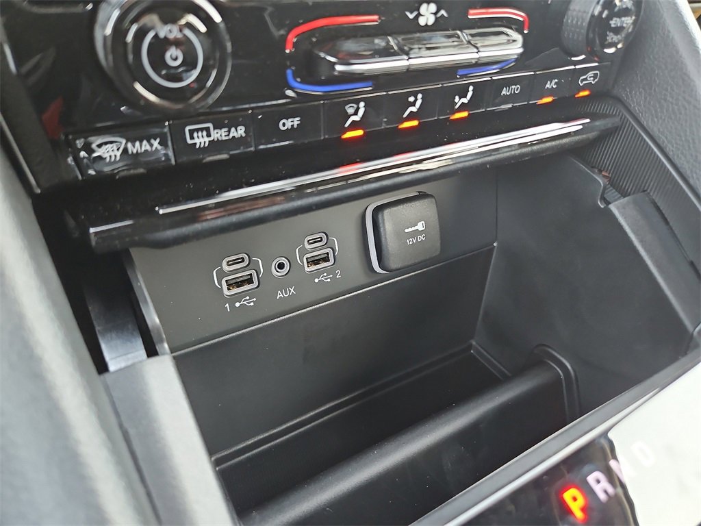2025 Jeep Grand Cherokee Laredo photo 22
