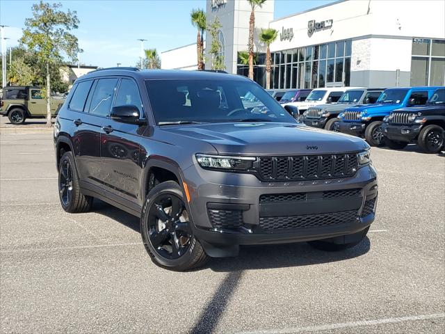 2025 Jeep Grand Cherokee L Altitude's photo