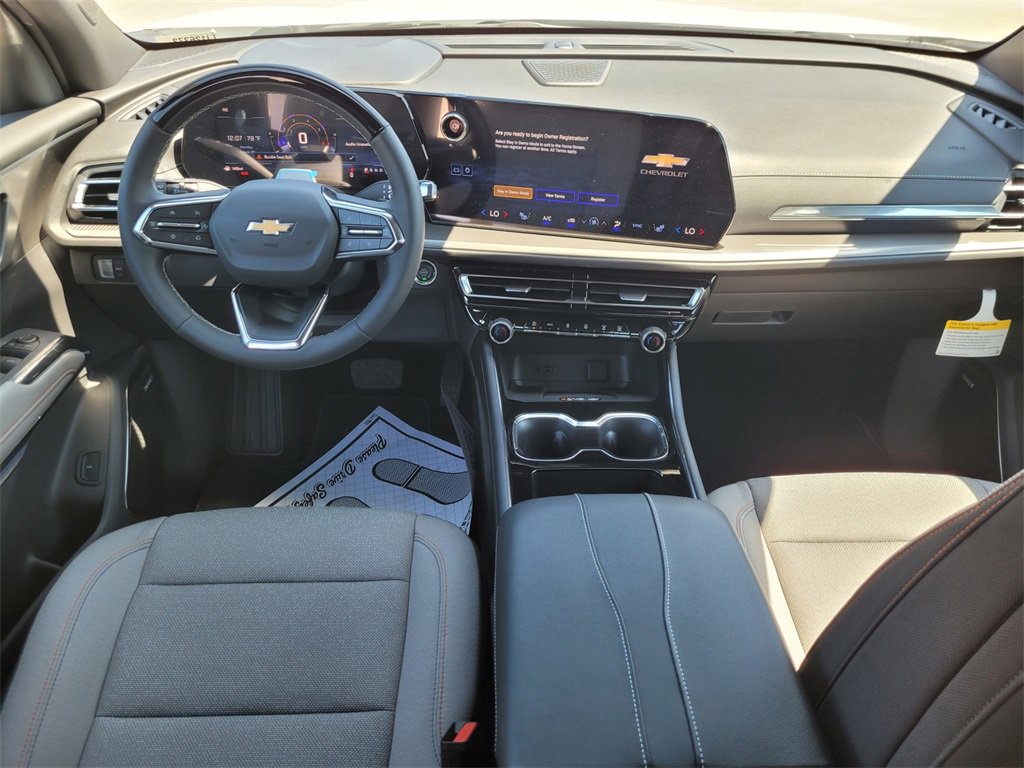 2026 Chevrolet Traverse photo 9