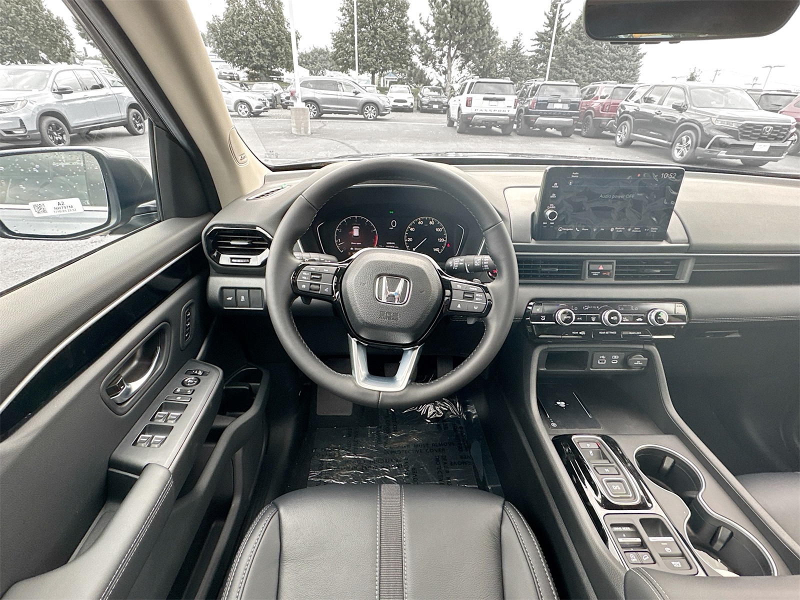 2025 Honda Pilot Touring photo 3