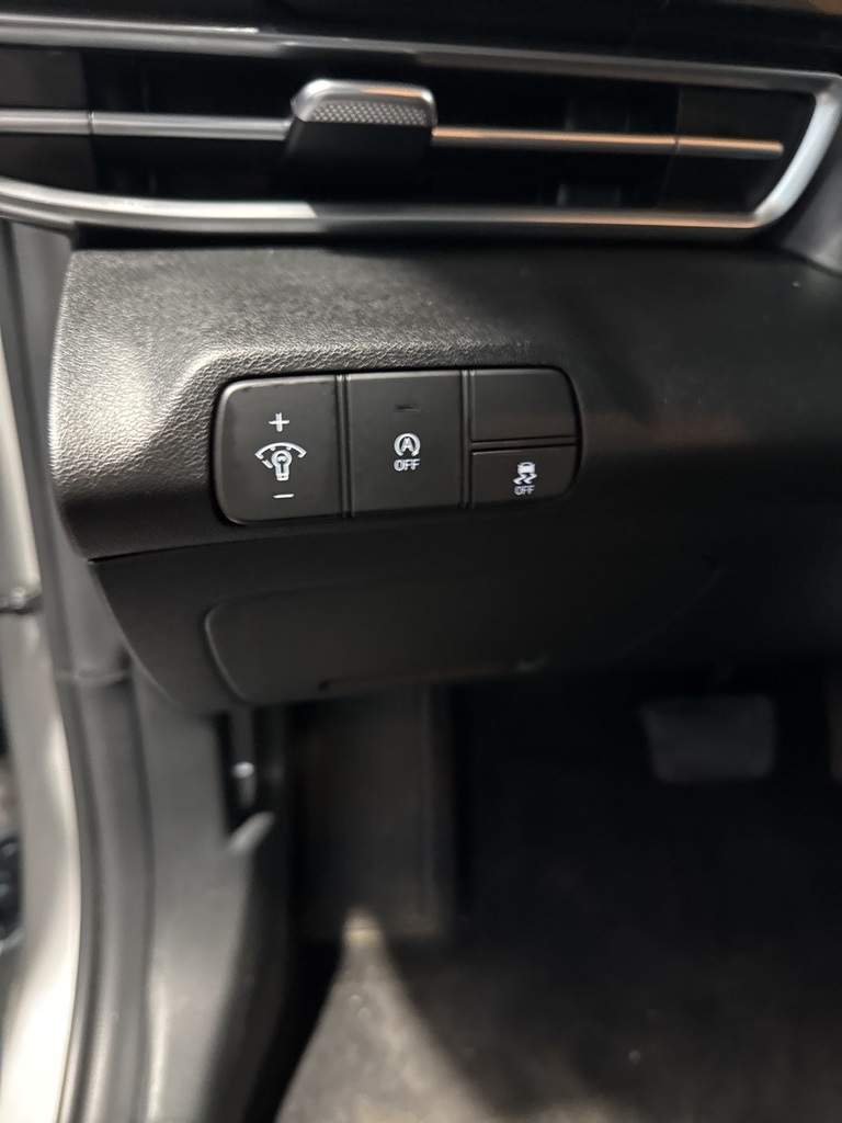 2025 Hyundai Elantra SE photo 29