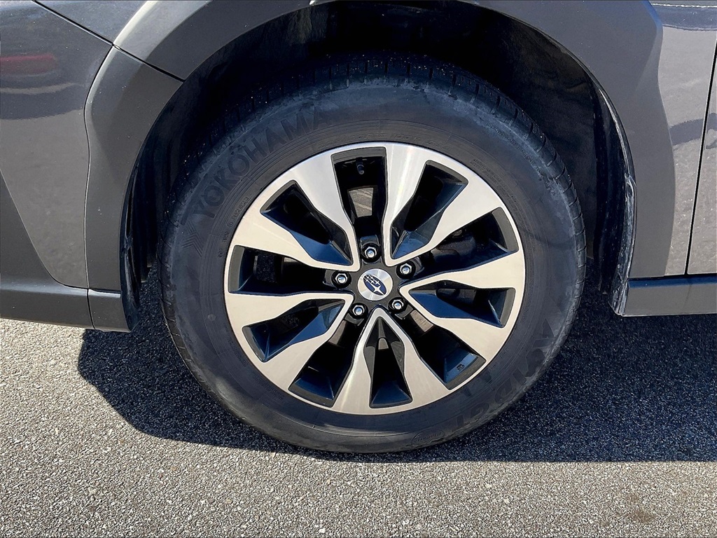 2024 Subaru Outback Limited XT photo 3