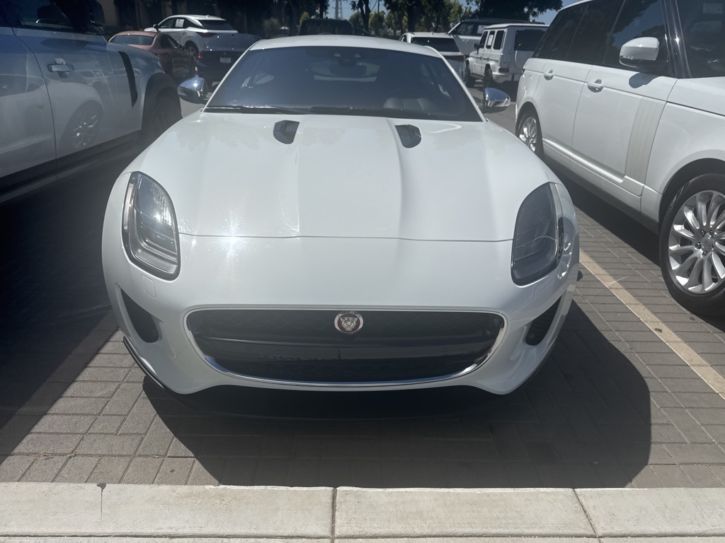 2019 Jaguar F-TYPE P300 photo 5