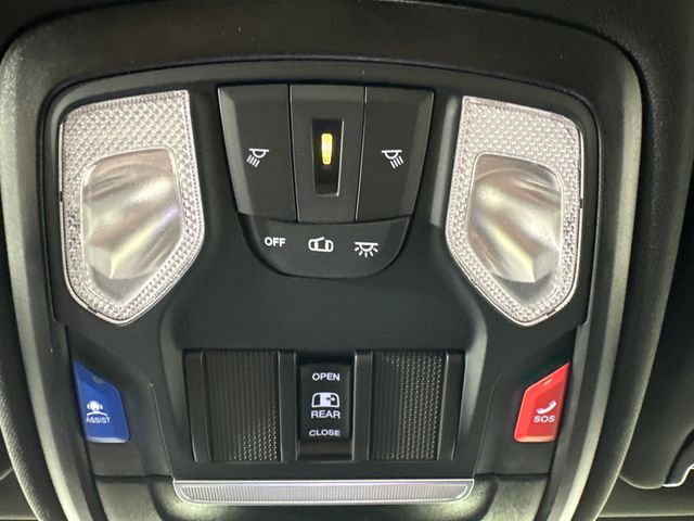 2025 Ram 2500 Big Horn photo 18