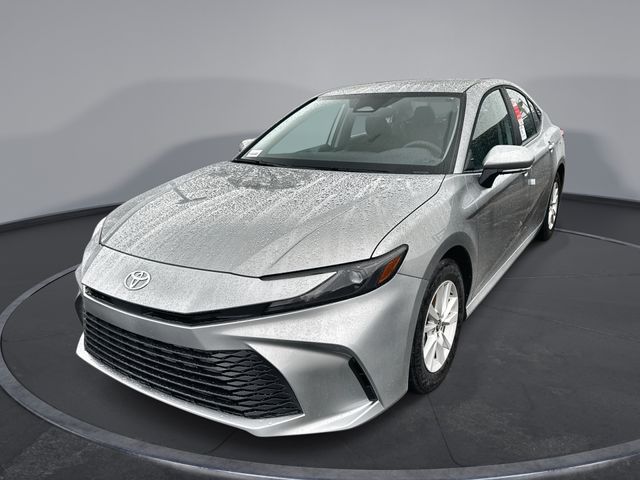2026 Toyota Camry LE's photo