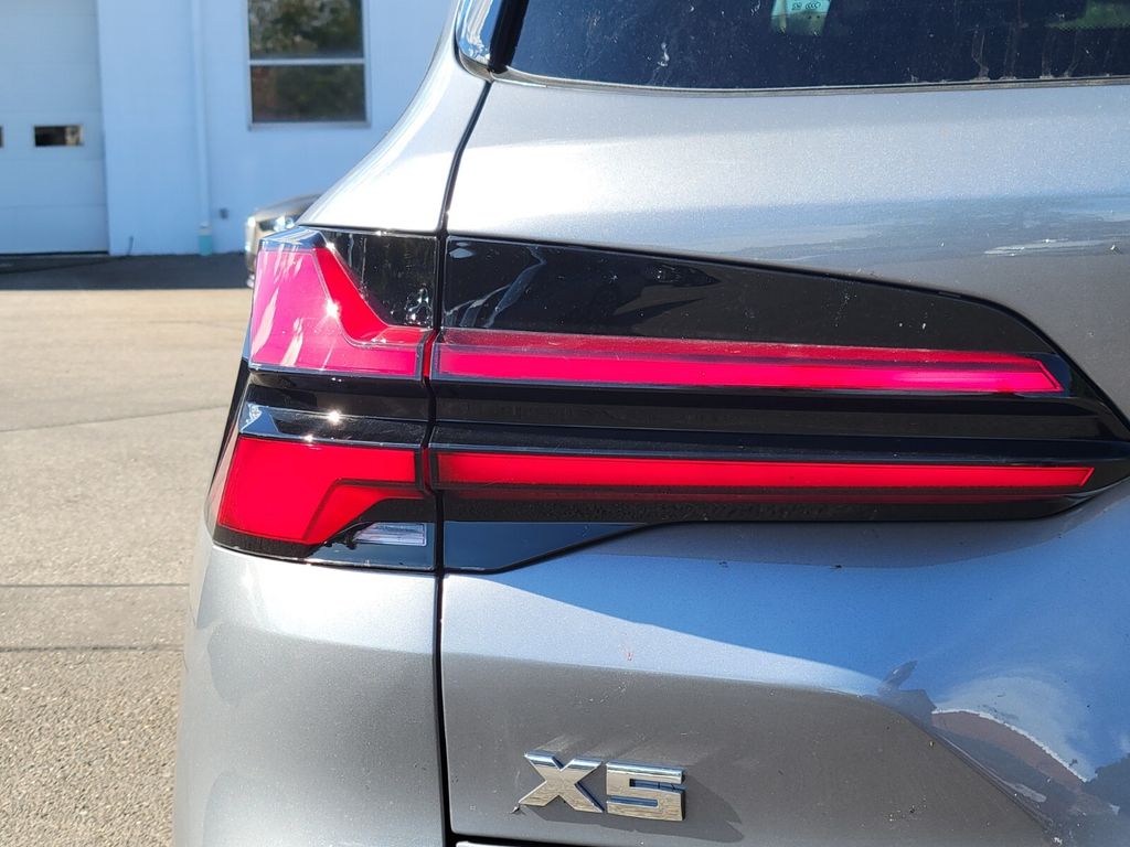 2026 Bmw X5 M60i photo 10