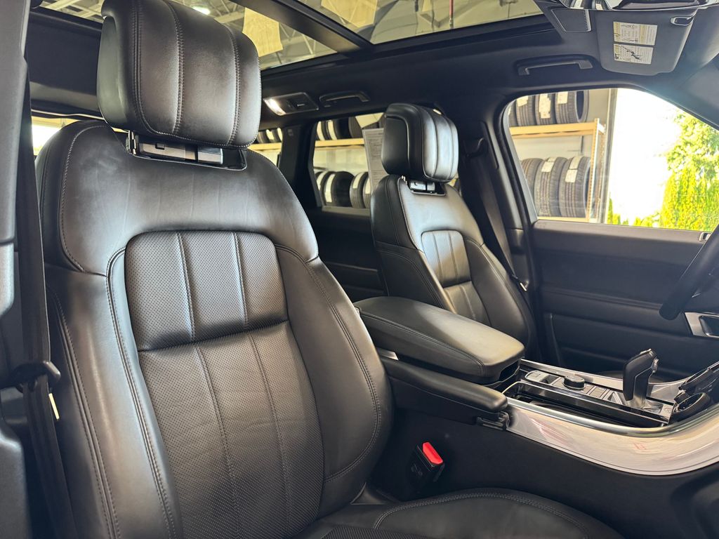 2021 Land Rover Range Rover Sport HSE Silver Edition photo 27