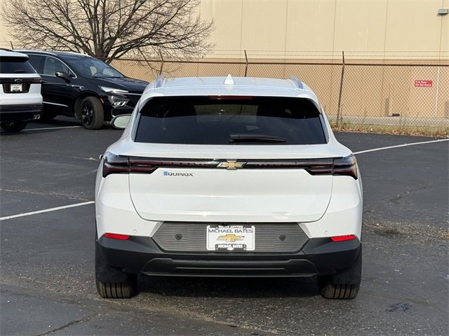 2026 Chevrolet Equinox EV 1LT photo 4