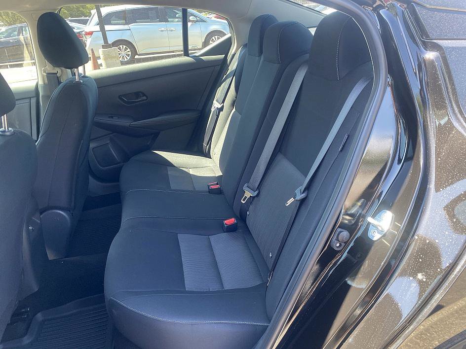2025 Nissan Sentra SV photo 17