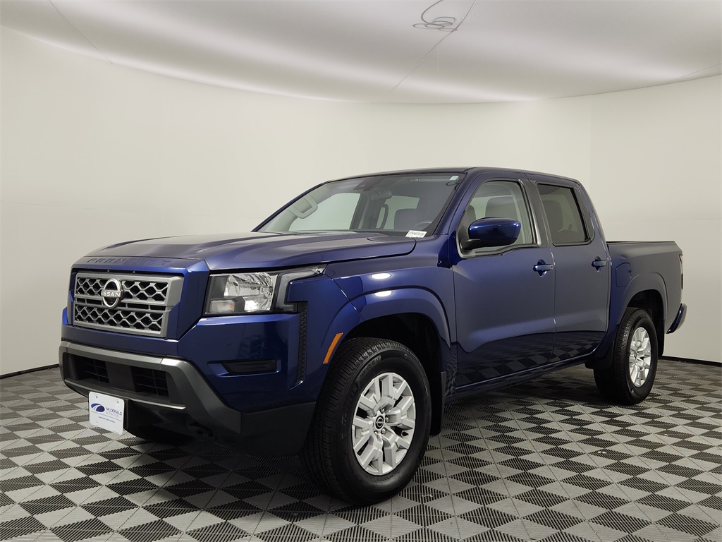 2022 Nissan Frontier SV's photo