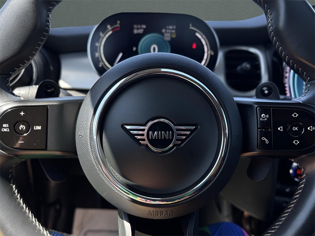 2024 Mini Cooper 4 Door Hardtop Signature photo 22