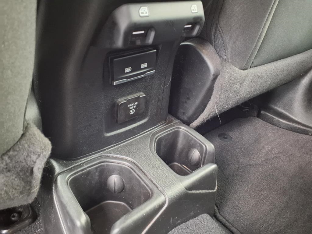 2023 Jeep Wrangler Sahara photo 14