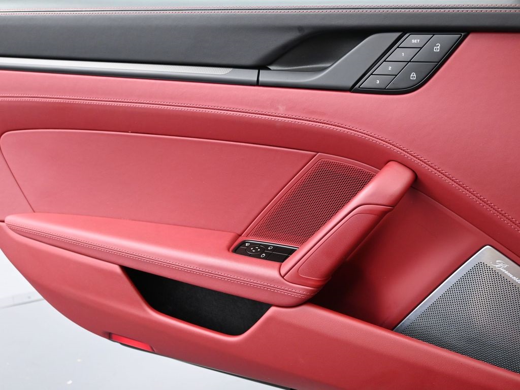 2024 Porsche 911 GTS photo 17