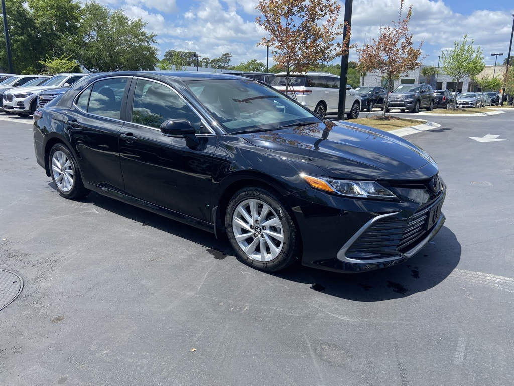 2023 Toyota Camry LE photo 2