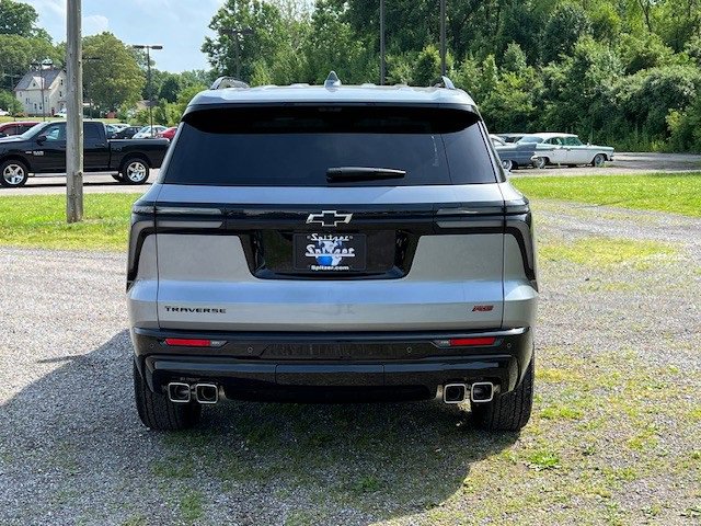 2025 Chevrolet Traverse RS photo 3