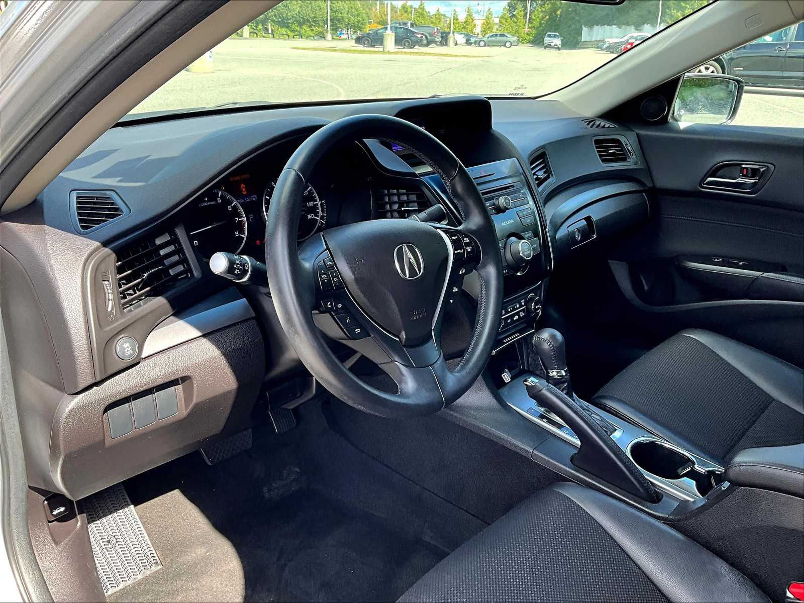 2013 Acura ILX 2.0L photo 8