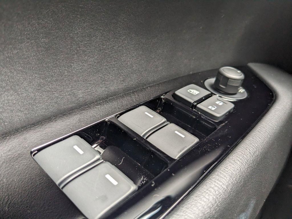 2025 Mazda CX-5 2.5 Select photo 19