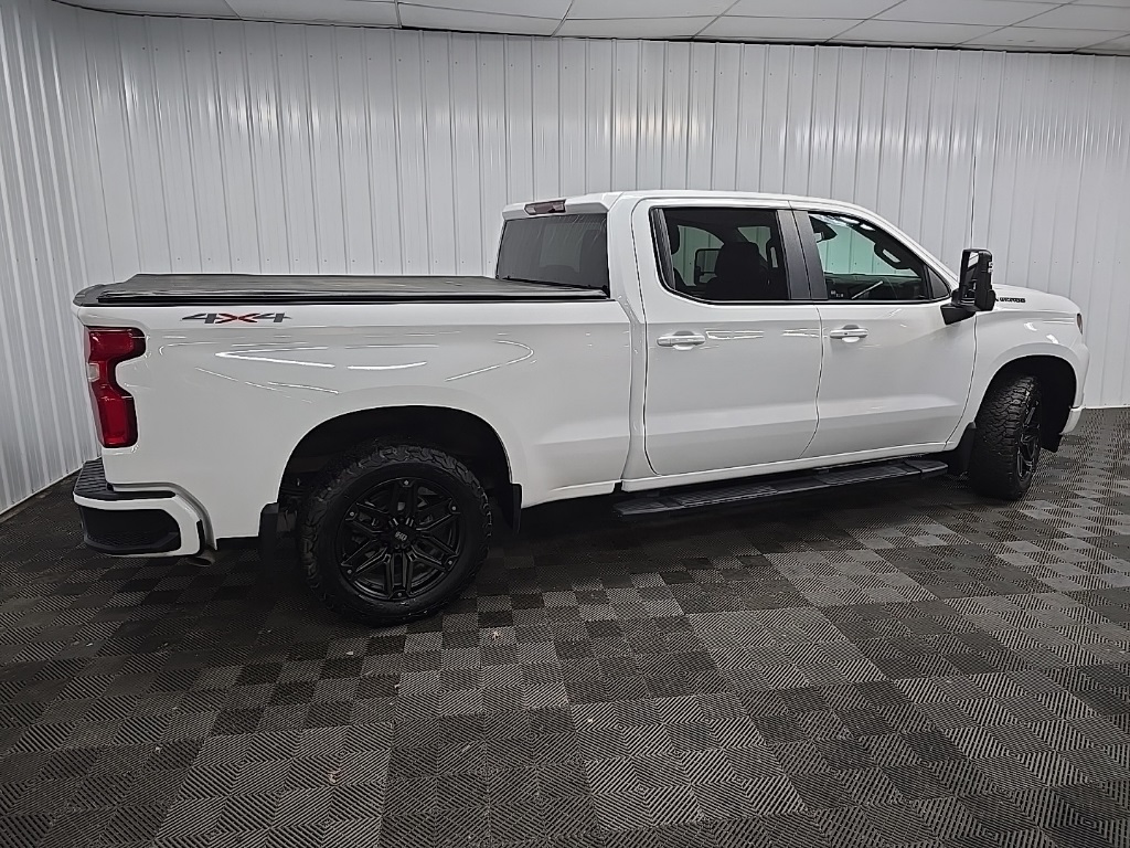 2023 Chevrolet Silverado 1500 RST photo 3