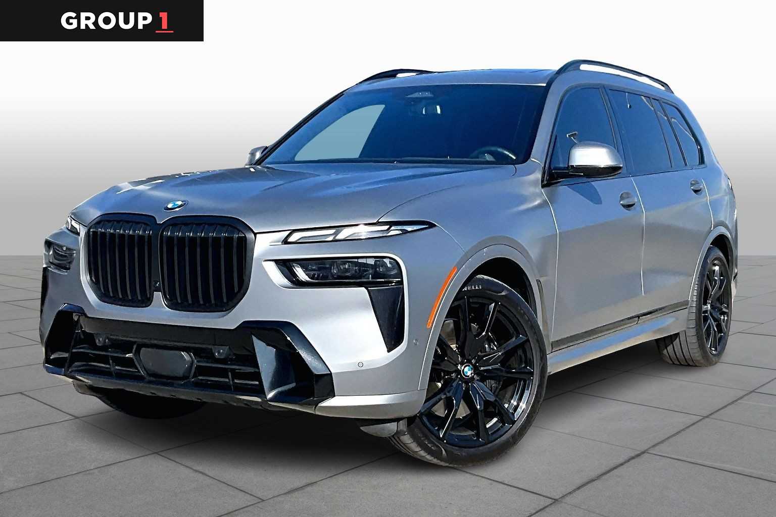 2025 BMW X7 40i's photo