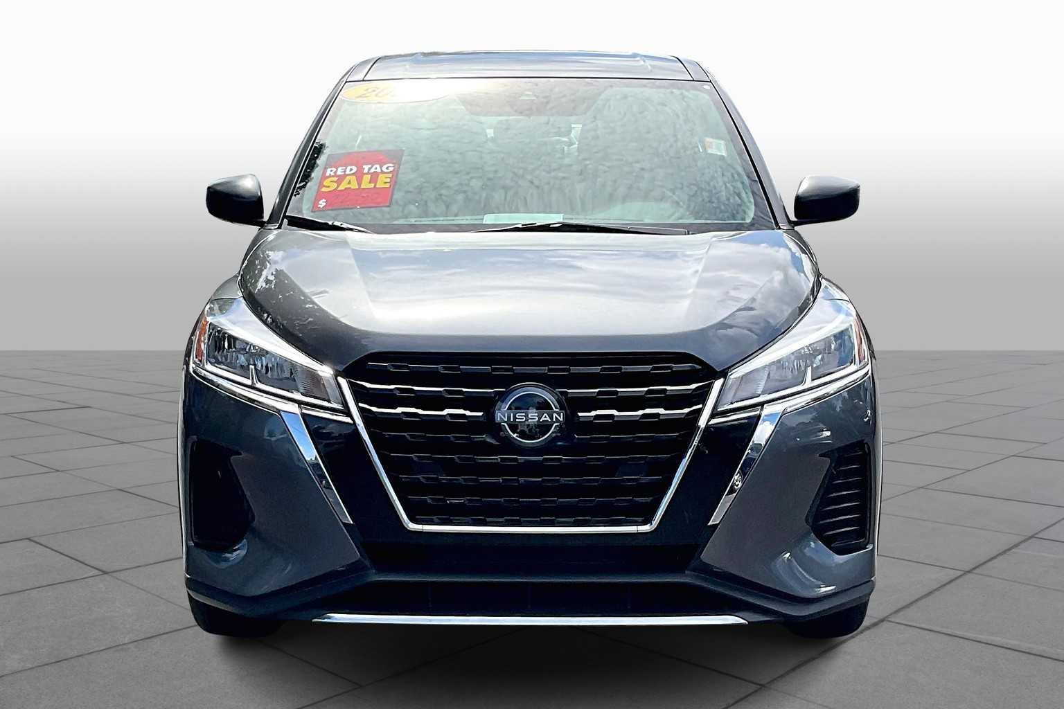 2023 Nissan Kicks S photo 3