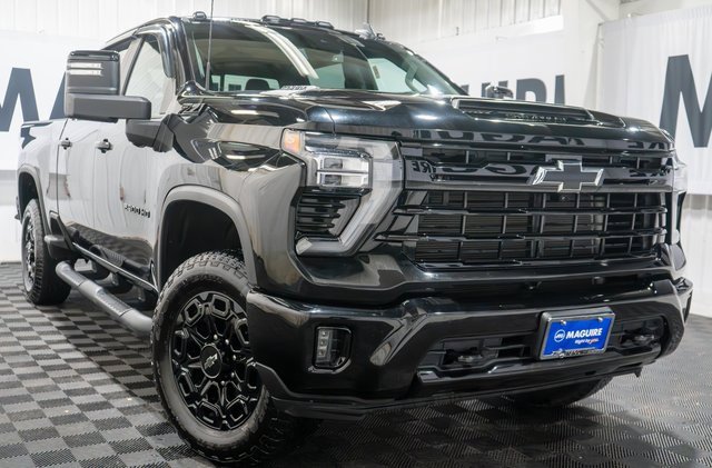 2024 Chevrolet Silverado 2500HD LT's photo