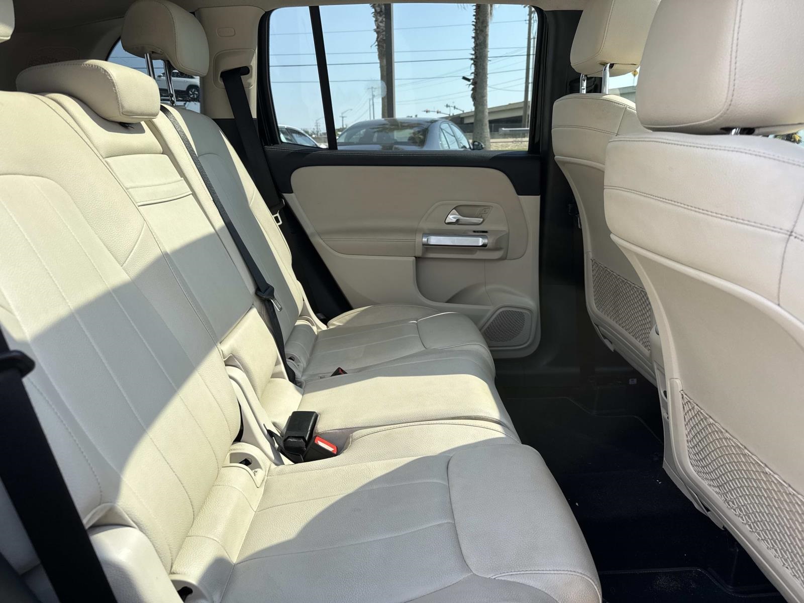 2020 Mercedes Benz GLB 250 photo 7