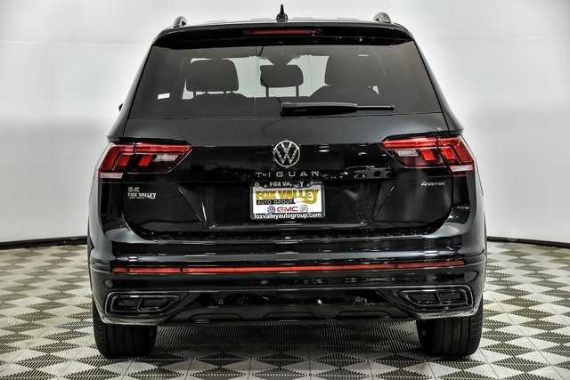 2023 Volkswagen Tiguan SE R-Line Black photo 4
